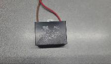 1 CAPACITEUR 7.5UF 370VOLT RECTANGULAIRE USAGER USED SR334755