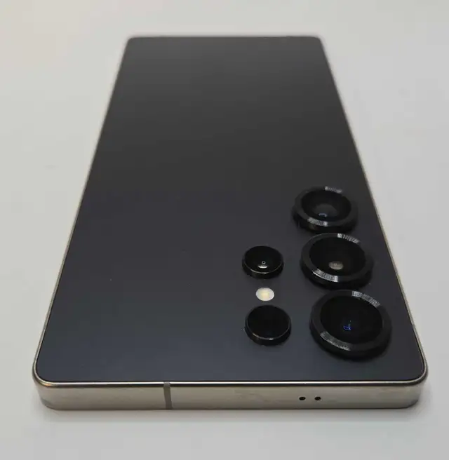 Samsung Galaxy S25 Ultra – 256GB - Photo 7