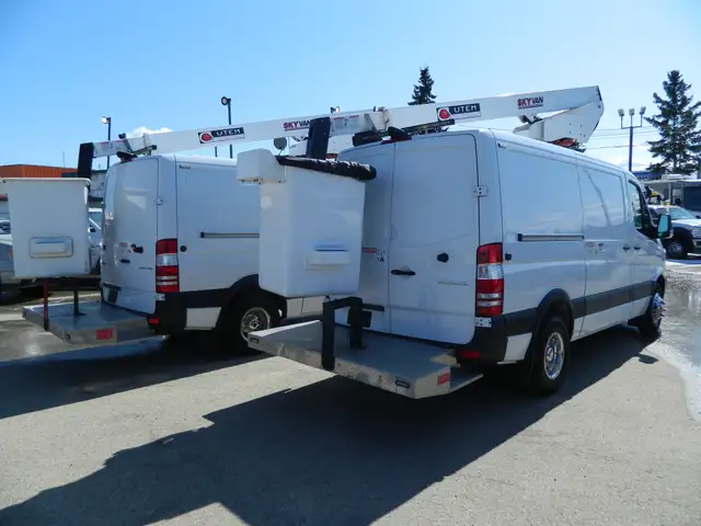 2018 Mercedes-Benz Sprinter Van cargo van with bucket lift model - Photo 4