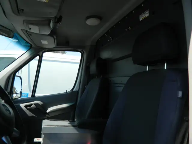 2018 Mercedes-Benz Sprinter Van cargo van with bucket lift model - Photo 8