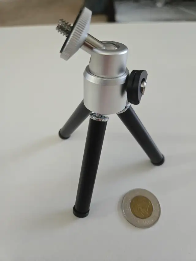 FREE - MINI Desktop Camera Tripod 4" inch tall – Brand New