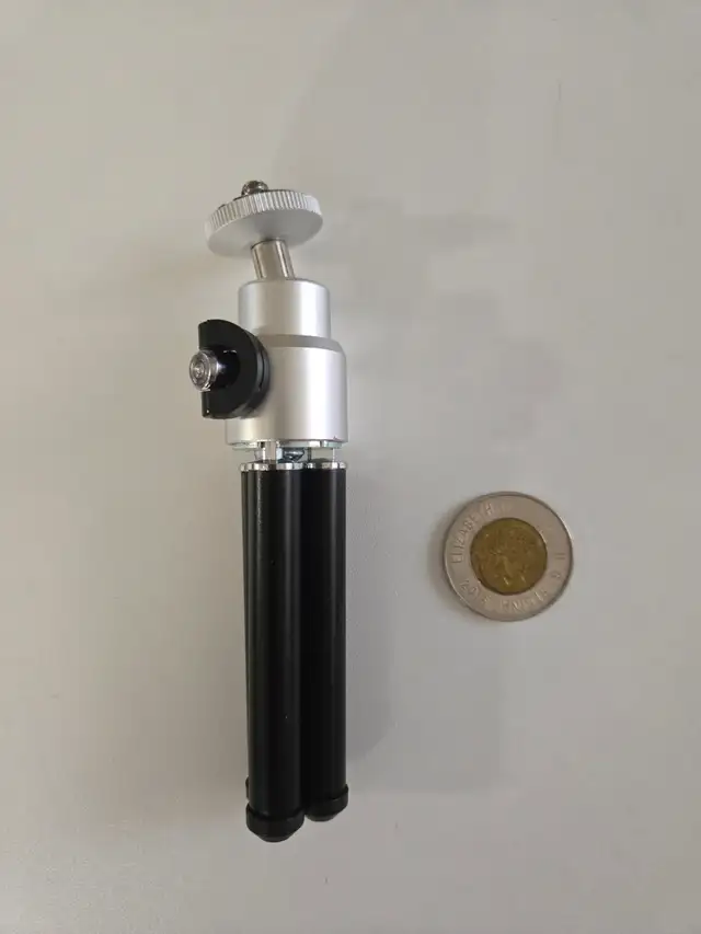 FREE - MINI Desktop Camera Tripod 4" inch tall – Brand New - Photo 2