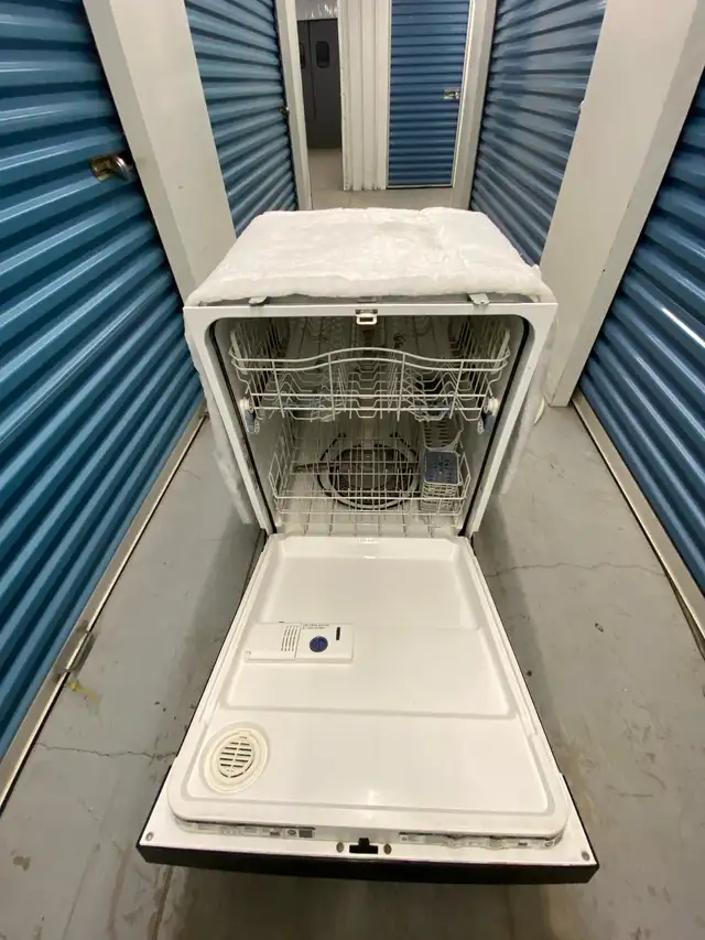 black dishwasher available - Photo 6