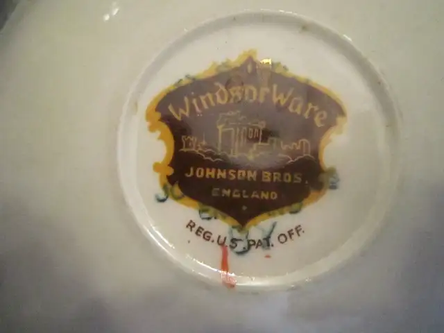 Johnson Bros. Windsor Ware ENGLISH ROSE china set for 4 - Photo 3