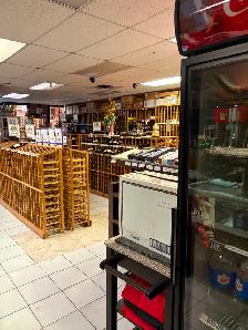 LIQUOR STORE FOR LEASE - 14st & 17th ave SW