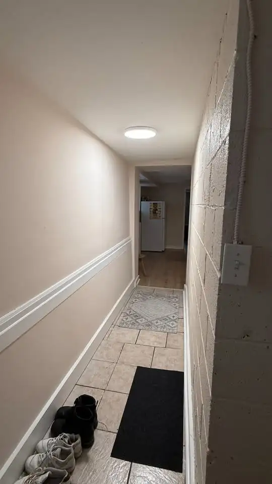 2 Beds 1 Bath Apartment - Photo 2