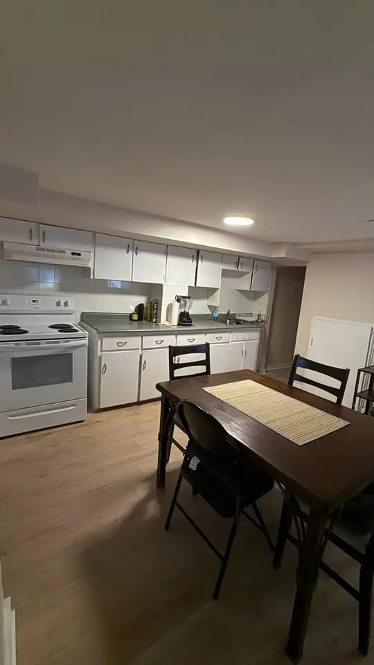 2 Beds 1 Bath Apartment - Photo 4