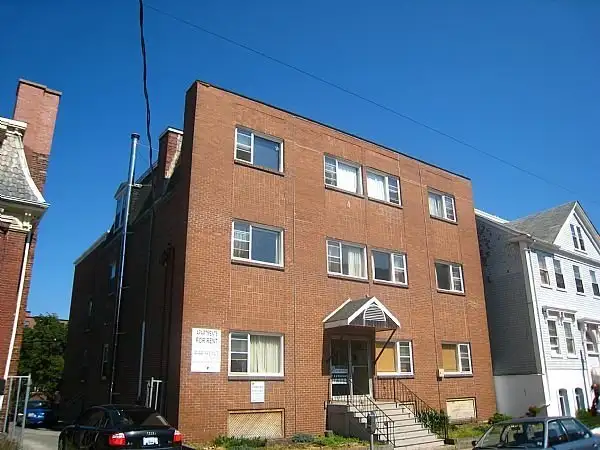 2 Beds 1 Bath Apartment - Photo 9