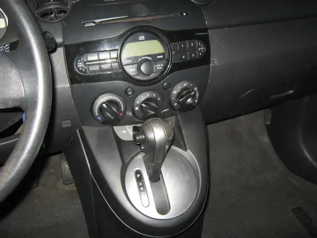 2011 Mazda Mazda2 GX PETIT BUDGET !! - Photo 10