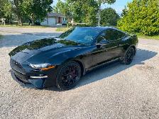 2018 MUSTANG - ONLY 77,900 km - 2.3 6spd man. -$19,899 cert.