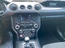2018 MUSTANG - ONLY 77,900 km - 2.3 6spd man. -$19,899 cert. - Photo 12