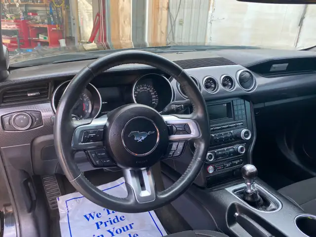 2018 MUSTANG - ONLY 77,900 km - 2.3 6spd man. -$19,899 cert. - Photo 13