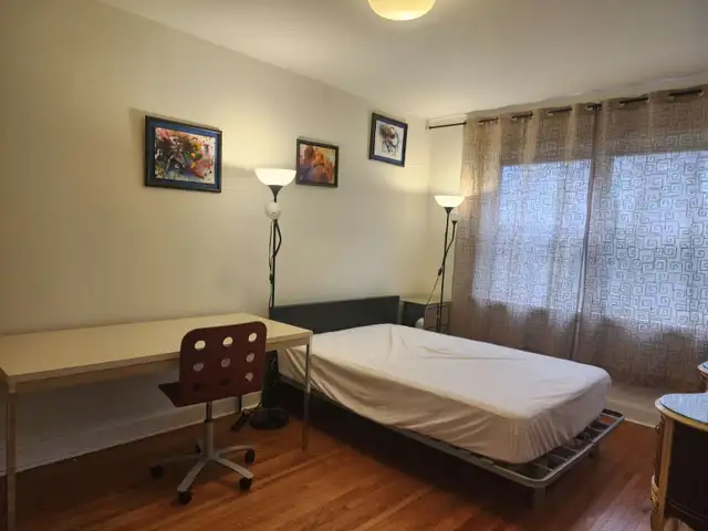 Downtown Toronto Private Rooms | Furnished | All Utilities Inclu - Photo 3