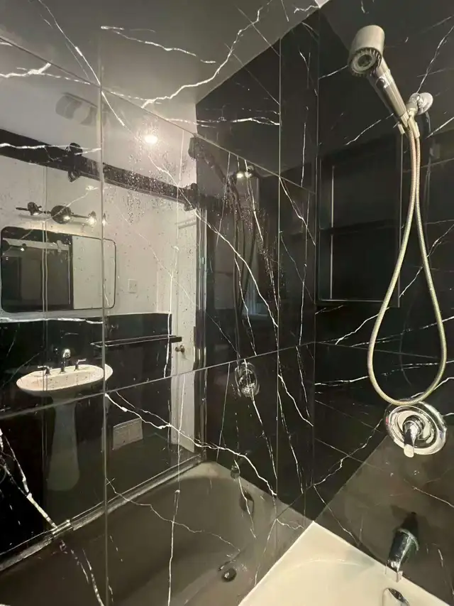 Downtown Toronto Private Rooms | Furnished | All Utilities Inclu - Photo 7