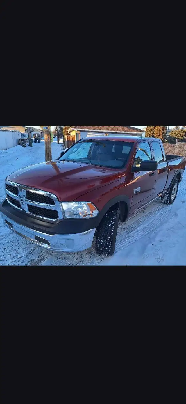 2013 Ram 1500 4x4 – One Owner – Newer Engine – MINT - Photo 3