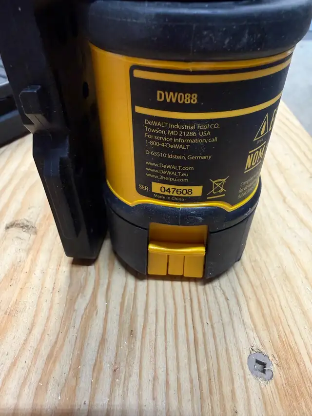 Laser Level - Photo 2