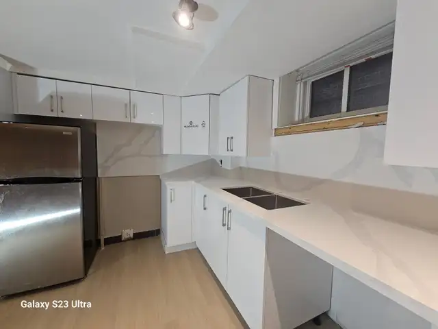 Apartment for Rent  Modern 1 Bedroom  Newly Renovated Basement - Photo 4