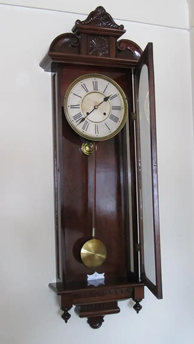 FANTASTIC LG ANTIQUE 1909 WATERBURY PICTOU 50" 8 DAY WALL CLOCK - Photo 3