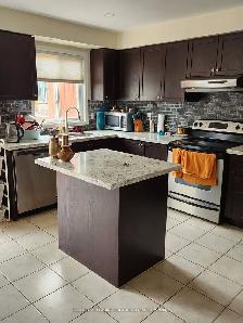 3BR 4W 3STOREY TOWNHOUSE FOR RENT NEAR WARDEN SUBWAY SCARBOROUGH - Photo 7