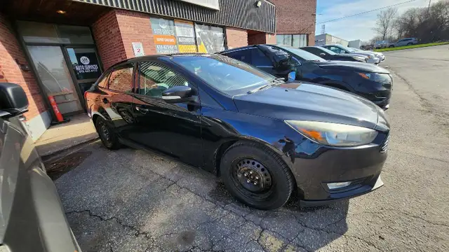 2016 Ford Focus SE - Photo 6