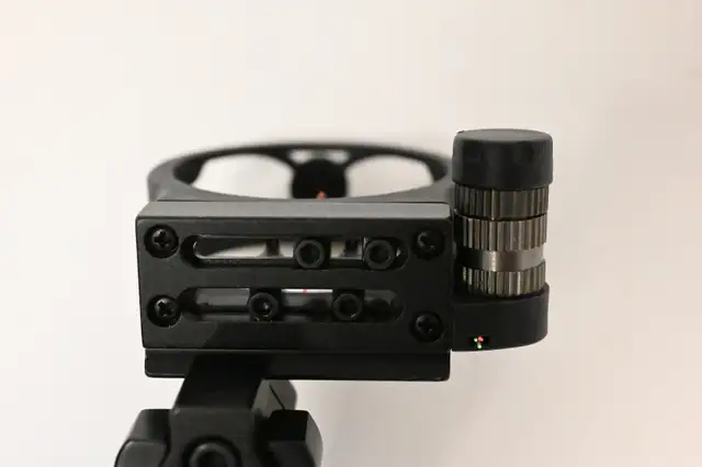 Sight for Bow with 4 pin sight Trophy Ridge Bow sight USED good - Photo 7