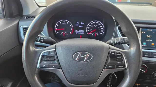 CERTIFIED 2019 HYUNDAI ACCENT 'PREFERRED' -AUTO -LOADED -YORKTON - Photo 4