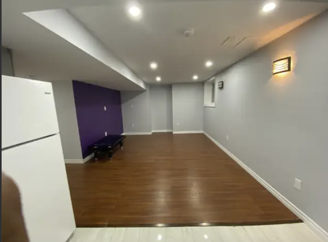 Rooms available for rent in Etobicoke - Photo 2