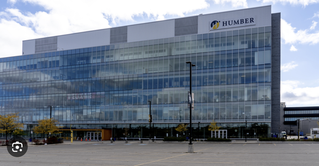 Rooms available for rent in Etobicoke - Photo 4