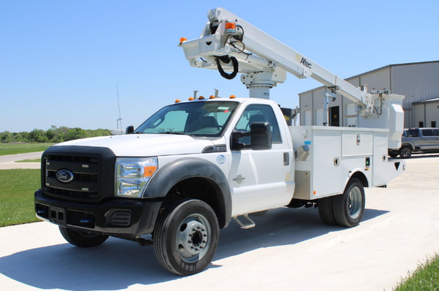 2016 Ford F450 Altec AT235 Bucket Truck