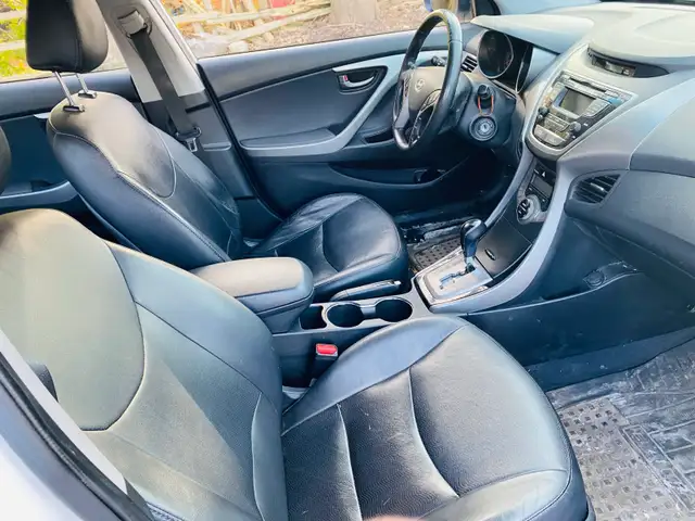 Great Buy - Loaded 2013 Hyundia Elantra - Limited - Photo 6