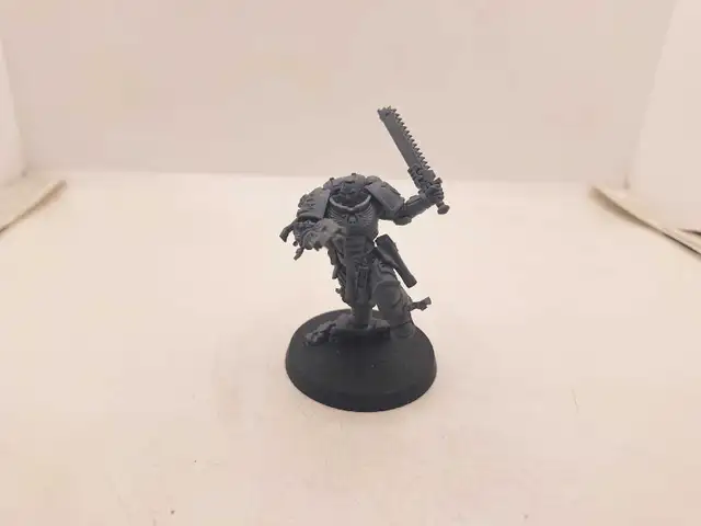 Warhammer 40k primaris Commorative Series lieutenant Titus