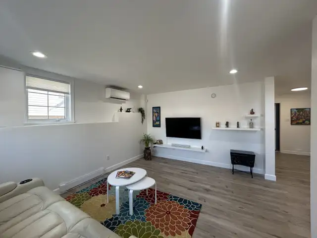 26-043 Executive Living on a Quiet Street with Park Access - Photo 4