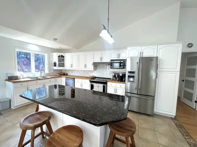 26-043 Executive Living on a Quiet Street with Park Access - Photo 5