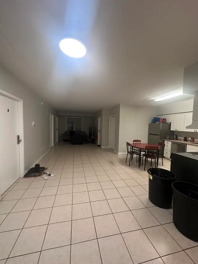 5 Bed 2 Bath Apartment - $540/month - University of Waterloo! - Photo 4