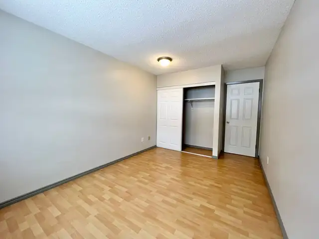 2 Bedroom Unit Across from Hospital! - Photo 7