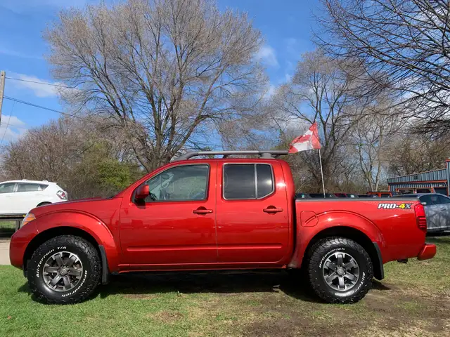 2016 NISSAN FRONTIER PRO4X 1 OWNER LOW KMS CERTIFIED - Photo 3