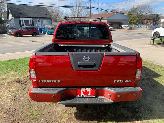 2016 NISSAN FRONTIER PRO4X 1 OWNER LOW KMS CERTIFIED - Photo 8
