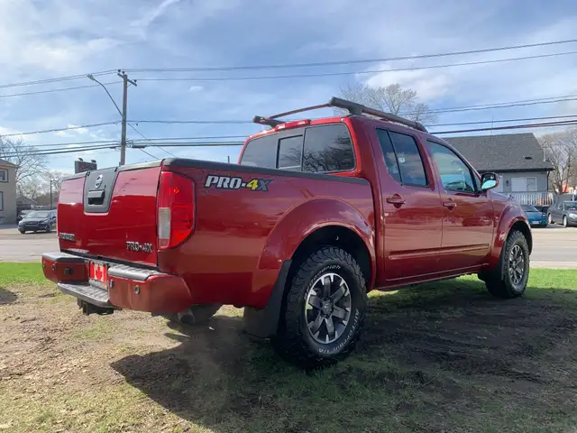 2016 NISSAN FRONTIER PRO4X 1 OWNER LOW KMS CERTIFIED - Photo 11