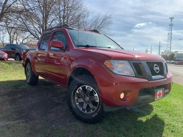2016 NISSAN FRONTIER PRO4X 1 OWNER LOW KMS CERTIFIED - Photo 16