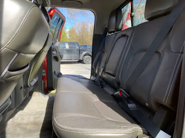 2016 NISSAN FRONTIER PRO4X 1 OWNER LOW KMS CERTIFIED - Photo 19