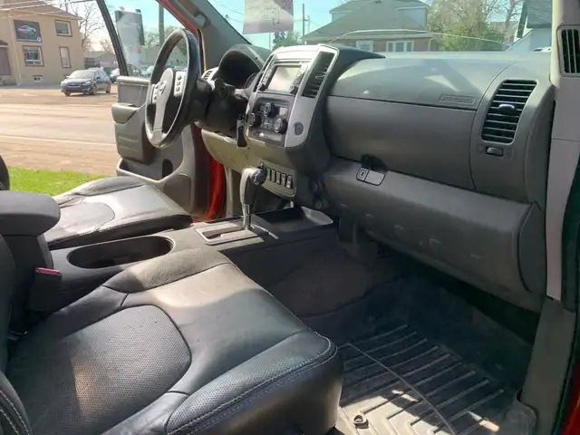 2016 NISSAN FRONTIER PRO4X 1 OWNER LOW KMS CERTIFIED - Photo 21