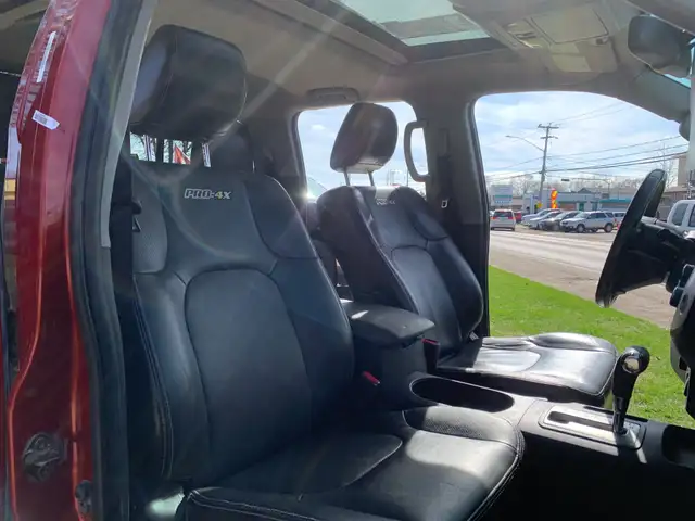 2016 NISSAN FRONTIER PRO4X 1 OWNER LOW KMS CERTIFIED - Photo 22