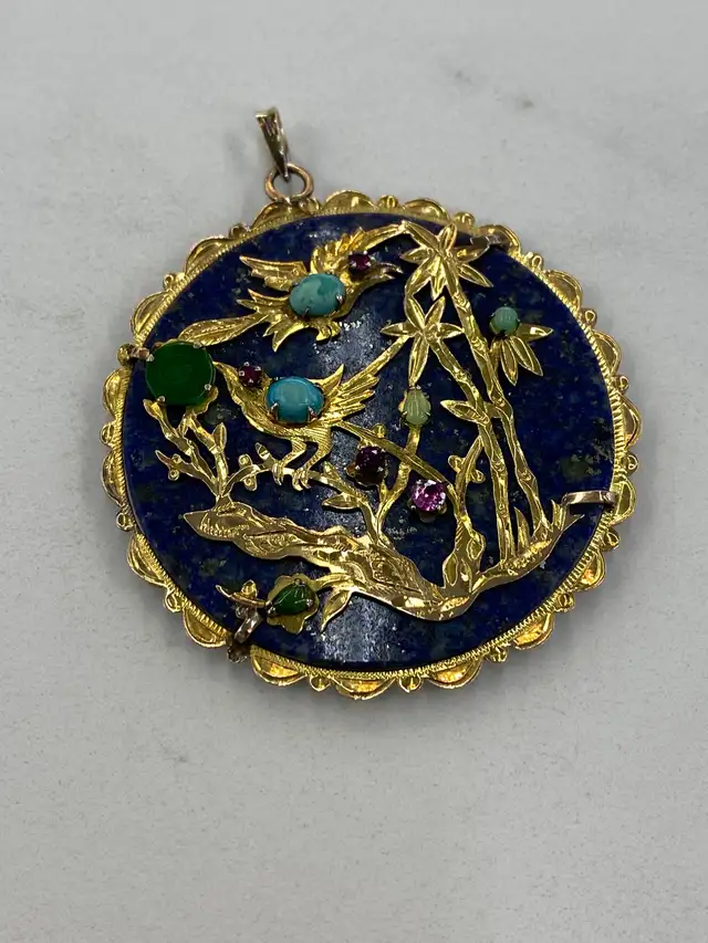 Vintage 14K Gold Lapis Pendant - Intricate Asian Scene