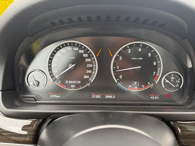 2015 BMW 5 Series 550i xDrive AWD • M Sport Package - Photo 21