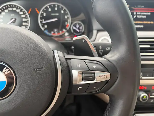 2015 BMW 5 Series 550i xDrive AWD • M Sport Package - Photo 22