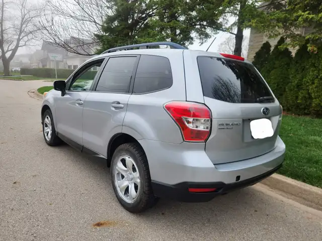 2016 SUBARU FORESTER AWD - Photo 2