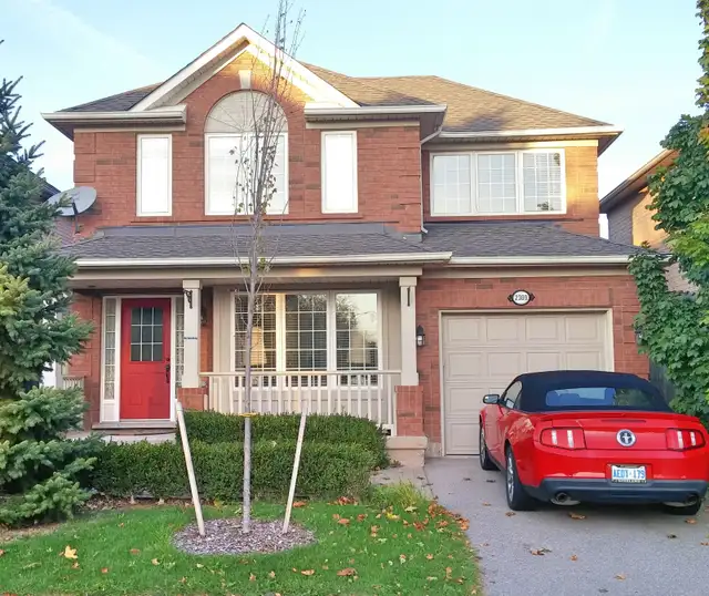 Large Room in Basement for Rent in Oakville Westoak Trails