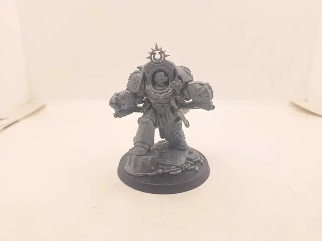 Warhammer 40k Ultramarines Unpainted Marneus Calger