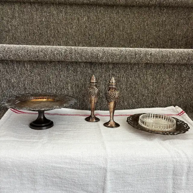 Couverts en argenterie antique