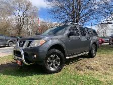 2015 NISSAN FRONTIER PRO4X CREW LOW KMS CERTIFIED